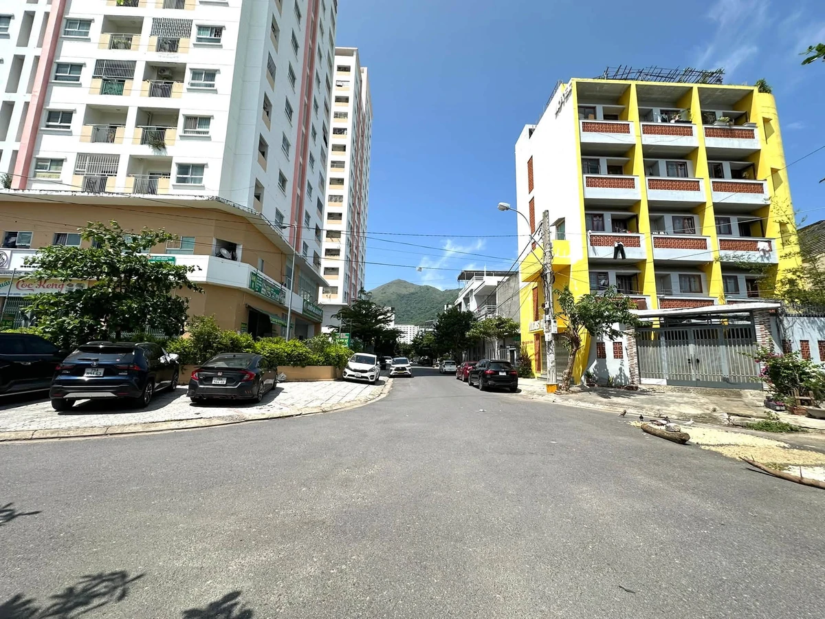 Bán lô góc biệt thự 246,7m² hai mặt tiền Nha Trang - Ảnh thu nhỏ 2