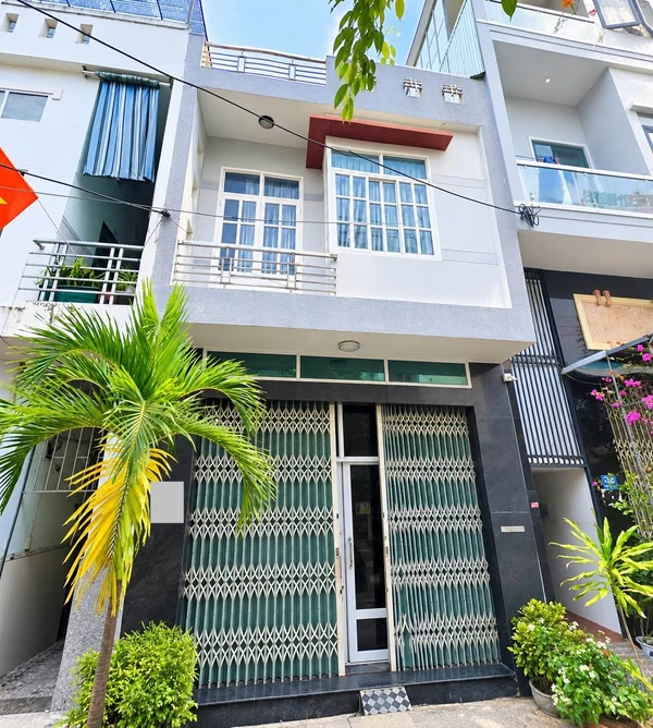 Bán nhà 2 tầng mặt tiền 86.4m² Ngô Tất Tố, Quy Nhơn