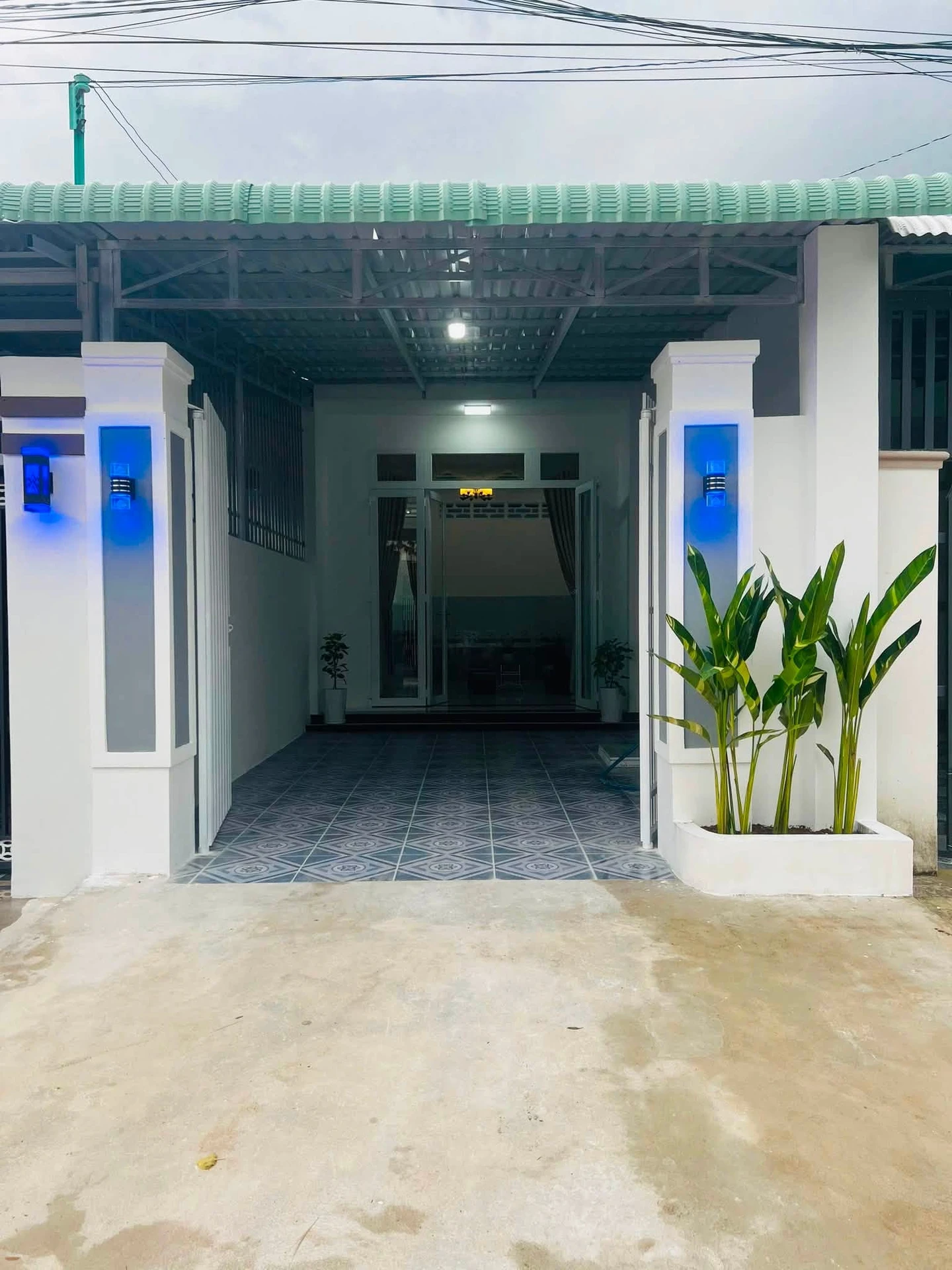Bán nhà mới 3PN 75m² gần chợ Long Hải, Phường Long Hoa, Tây Ninh giá 1,19 tỷ - Ảnh 1