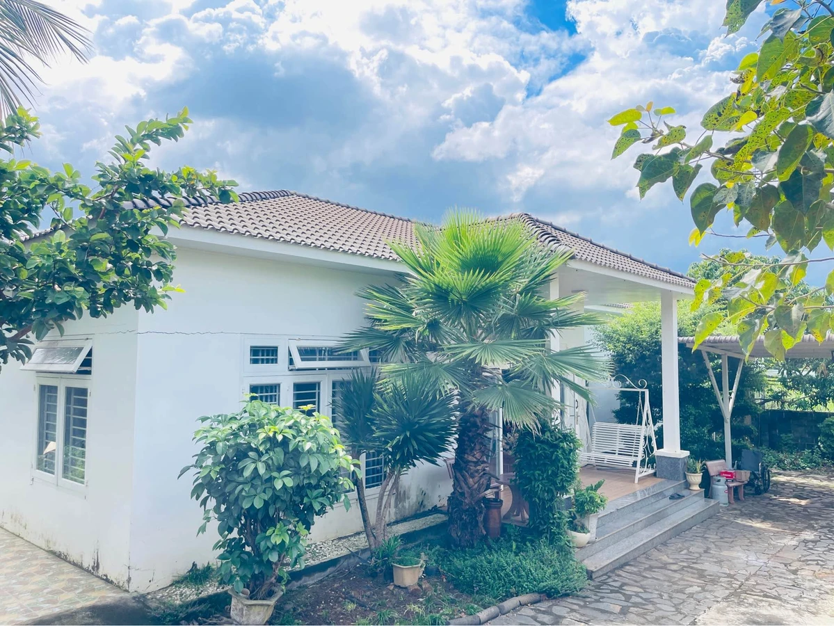 Nhà vườn mái Nhật 4 phòng ngủ 6,2 tỷ Quận 12 - Ảnh 1
