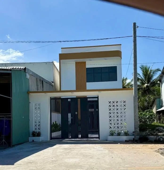 Bán nhà mặt tiền QL57C Sơn Phú Bến Tre, 119m², 3PN, 2.35 tỷ - Ảnh 1