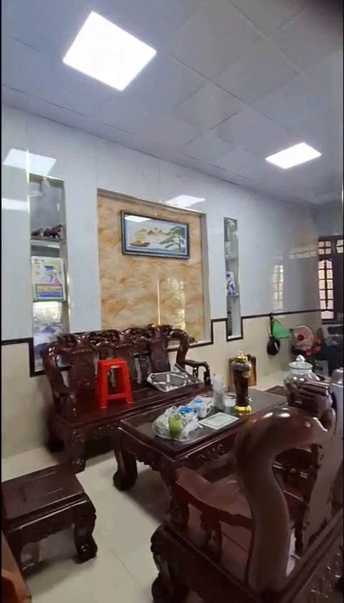 Bán nhà phố Tân Phú 210m² 2 phòng ngủ, 1 tỷ - Ảnh 1