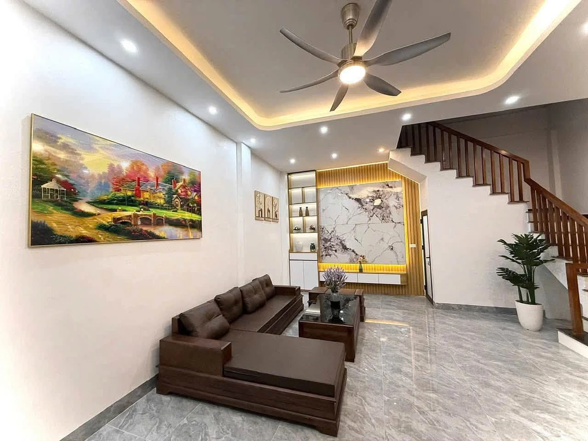 Bán nhà 3 tầng 42m² TP Hải Dương 2 tỷ 290 - Ảnh 1