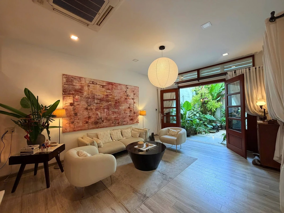 Bán biệt thự 200m2, 3 tầng, 5 phòng ngủ, hẻm nhựa 6m gần Cách Mạng Tháng 8, Tân Bình - Ảnh thu nhỏ 2