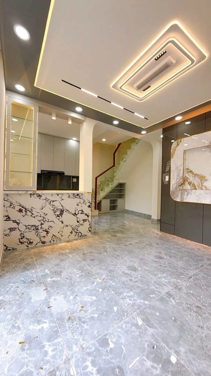 Bán nhà góc 2 mặt tiền 34m2, 1 trệt 2 lầu, 3PN, Quận 4, giá 9,3 tỷ - Ảnh thu nhỏ 4