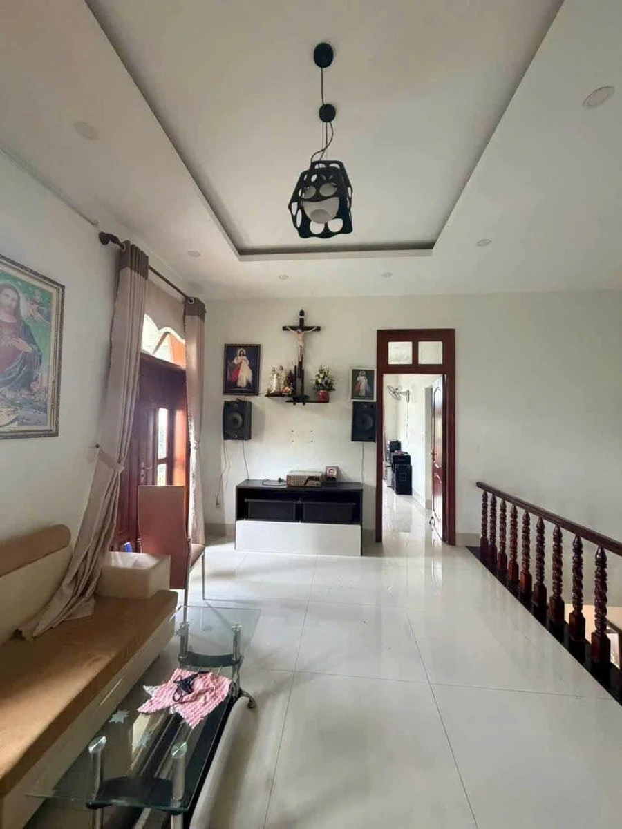 Bán nhà mái Thái gần chợ Long Toàn 200m² - 5 tỷ 3 - Ảnh thu nhỏ 4