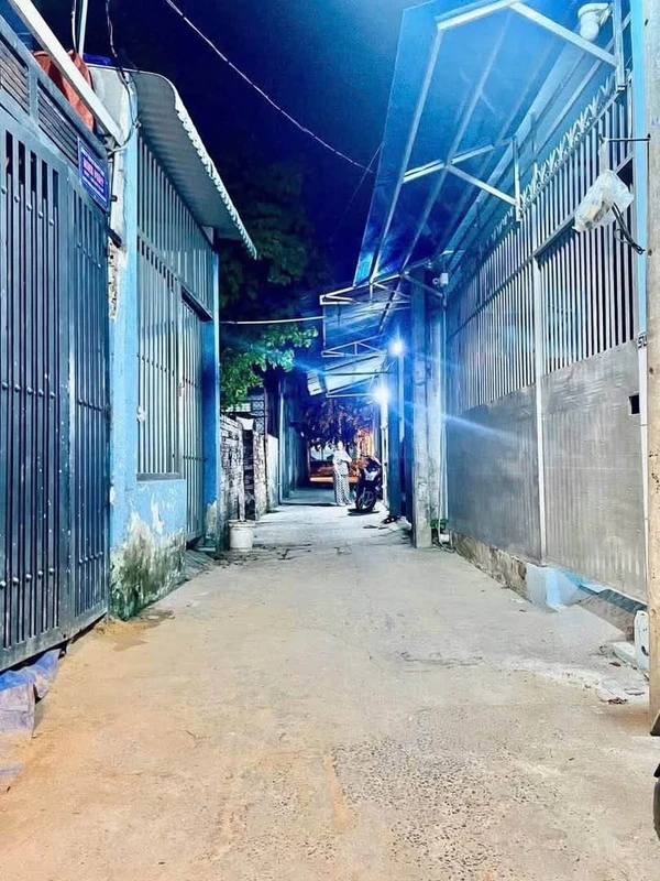 Bán nhà 4 tầng 110m² mặt đường Trung Hành, Hải Phòng 925m2