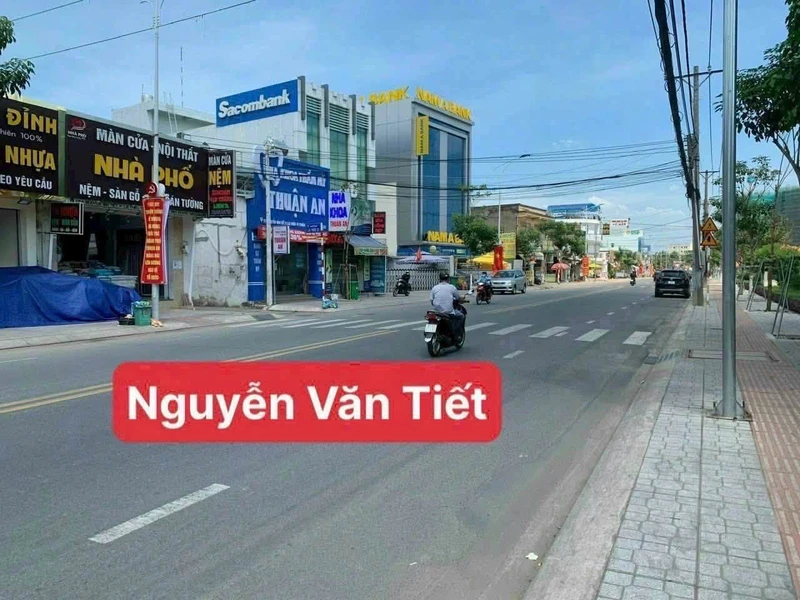Bán nhà 1 trệt 1 lầu 180m² Phường Long Bình 3,85 tỷ 1000mvuong