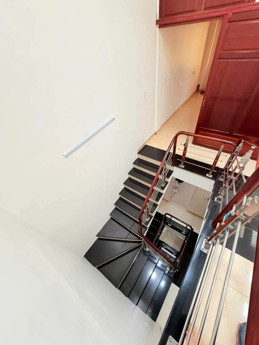 Nhà bán 4PN 333m² Nguyễn Hữu Cảnh Vũng Tàu 8 tỷ 650 - Ảnh thu nhỏ 2