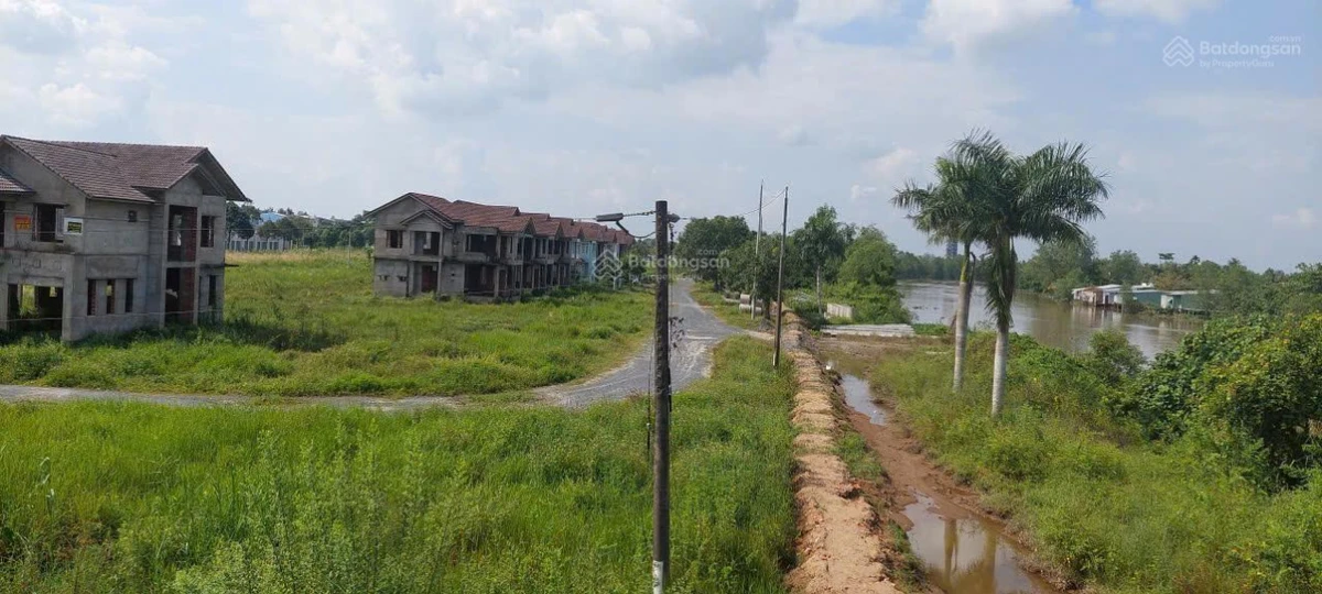 Nền ven sông và lộ nhựa khu công nghiệp Bình Minh (ngay cầu Cần Thơ) giá 1 tỷ 350 - Ảnh 1