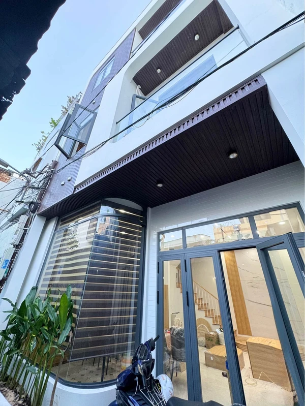 Bán nhà 3 tầng 3PN full nội thất 42m2 Quy Nhơn 3.399 tỷ