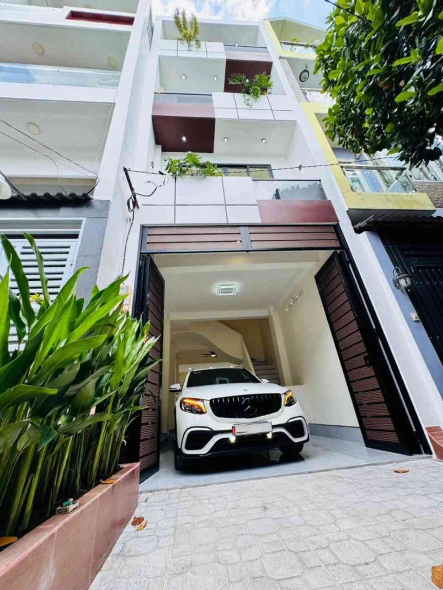 Bán nhà CHDV 4 tầng 60m2 7PN hẻm xe hơi Quang Trung, Gò Vấp - Ảnh 1