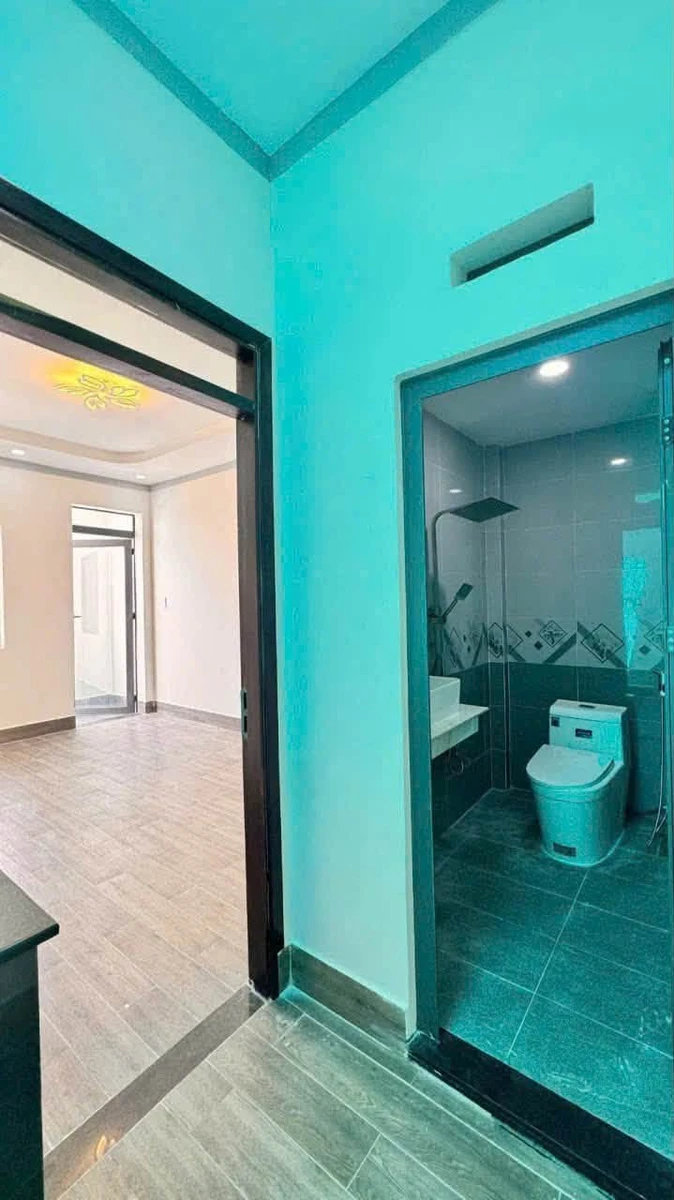 Bán nhà hoàn công 4,5x18m, 3 phòng ngủ 2WC giá 1,8 tỷ tại thị trấn Đức Hòa - Ảnh thu nhỏ 5