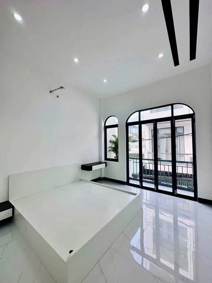 Bán nhà 3 tầng 47m² Hoàng Văn Thụ Quy Nhơn, 3 tỷ 680 triệu - Ảnh thu nhỏ 4