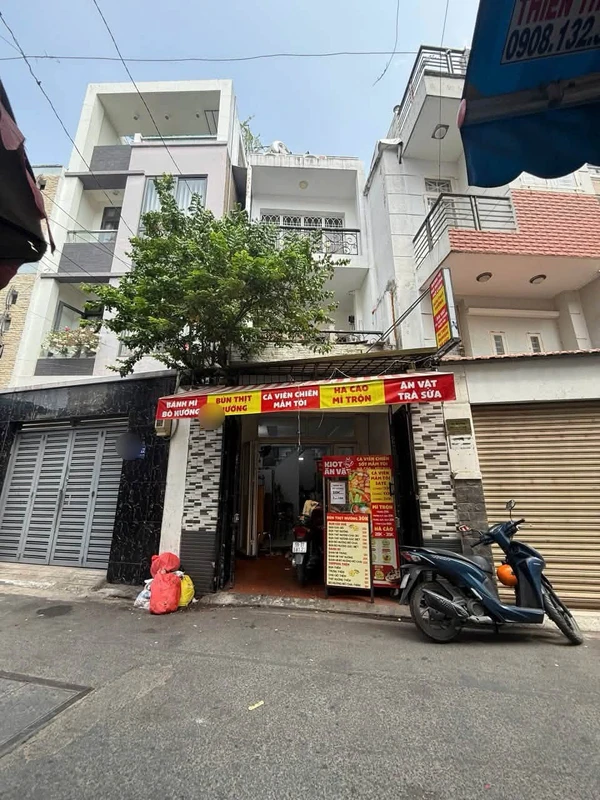 Bán biệt thự 5PN, 360m2, view sông, KDC Rạch Chiếc Q9 - 34.9 tỷ goldview