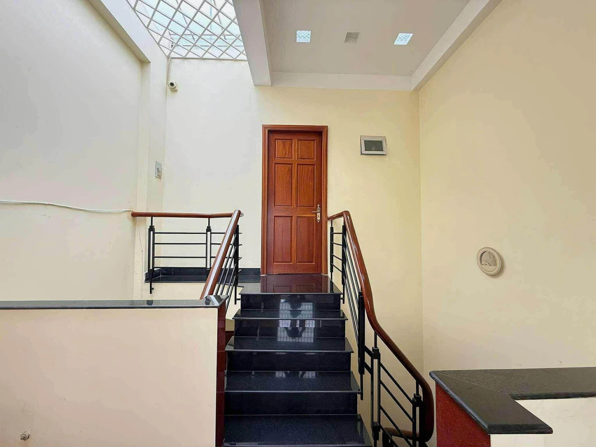 Bán nhà 4 tầng 80m² hẻm ô tô 2 mặt tiền gần Cầu Đỏ, Bình Thạnh giá 12,98 tỷ - Ảnh thu nhỏ 4