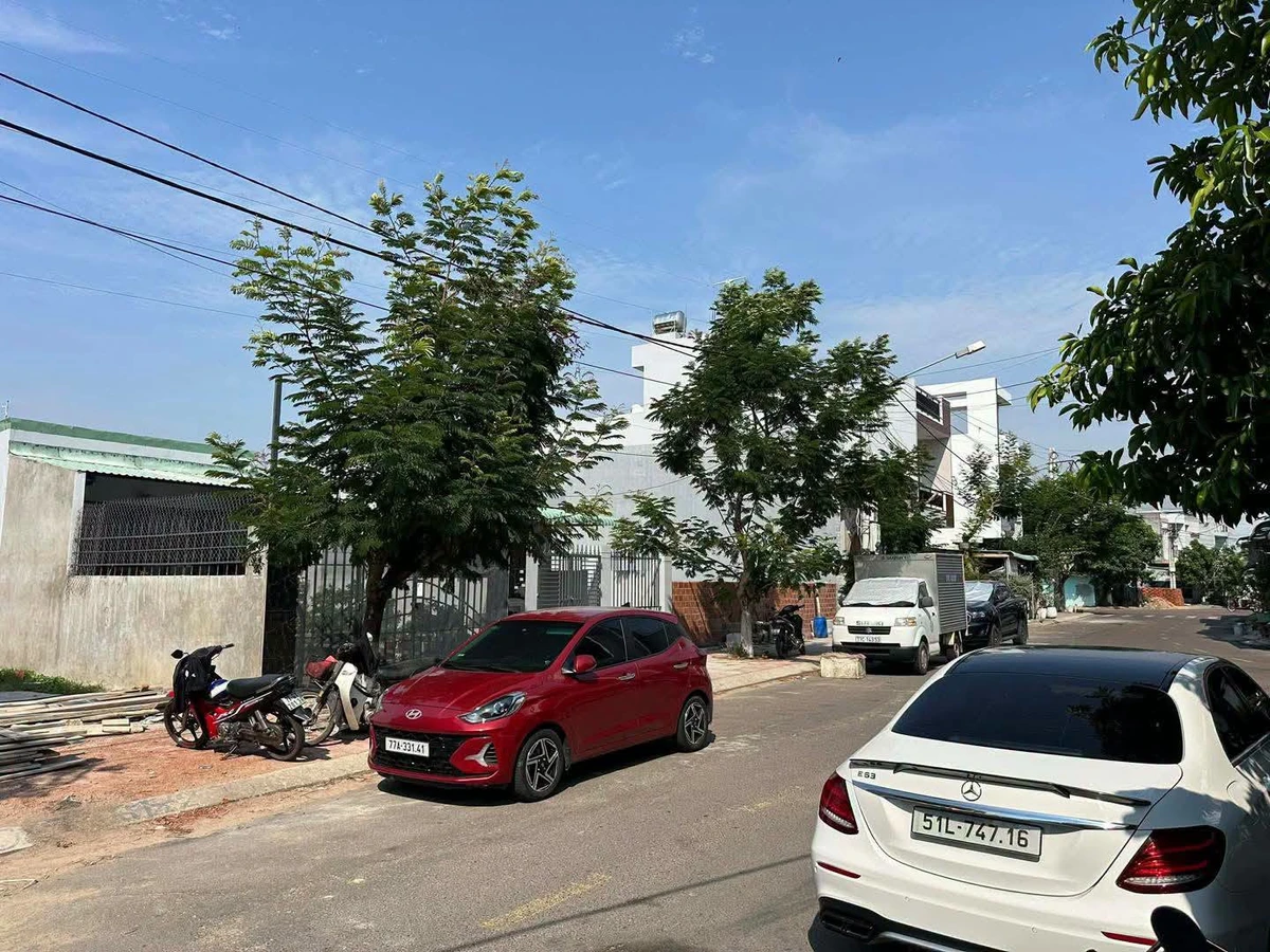 Bán đất mặt tiền 90m2 gần cầu Lê Thanh Nghị, Quận 1 - Ảnh thu nhỏ 3