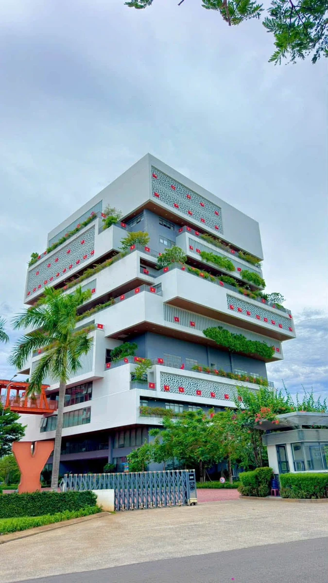 Bán lô đất góc 2 mặt tiền 204m2 gần Đại học FPT Đà Nẵng, giá hơn 7 tỷ - Ảnh thu nhỏ 3
