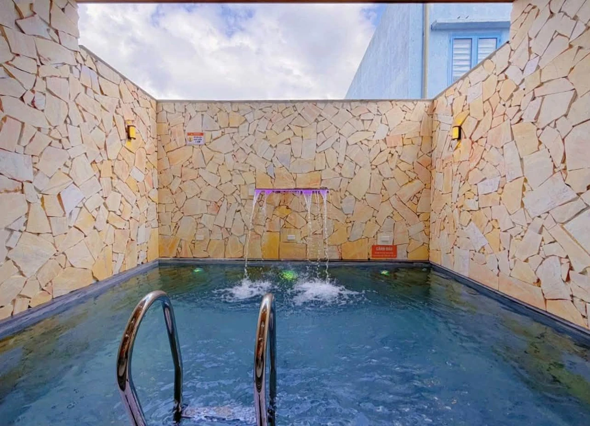 Bán villa hồ bơi mặt tiền Trà Lộ, 100m², 3 tầng, gần biển Tân Trà, Đà Nẵng - Ảnh thu nhỏ 3