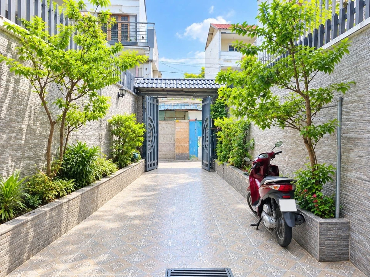Bán nhà 4 tầng 118.1m2 Quận 8, giá 7 tỷ - Ảnh thu nhỏ 2