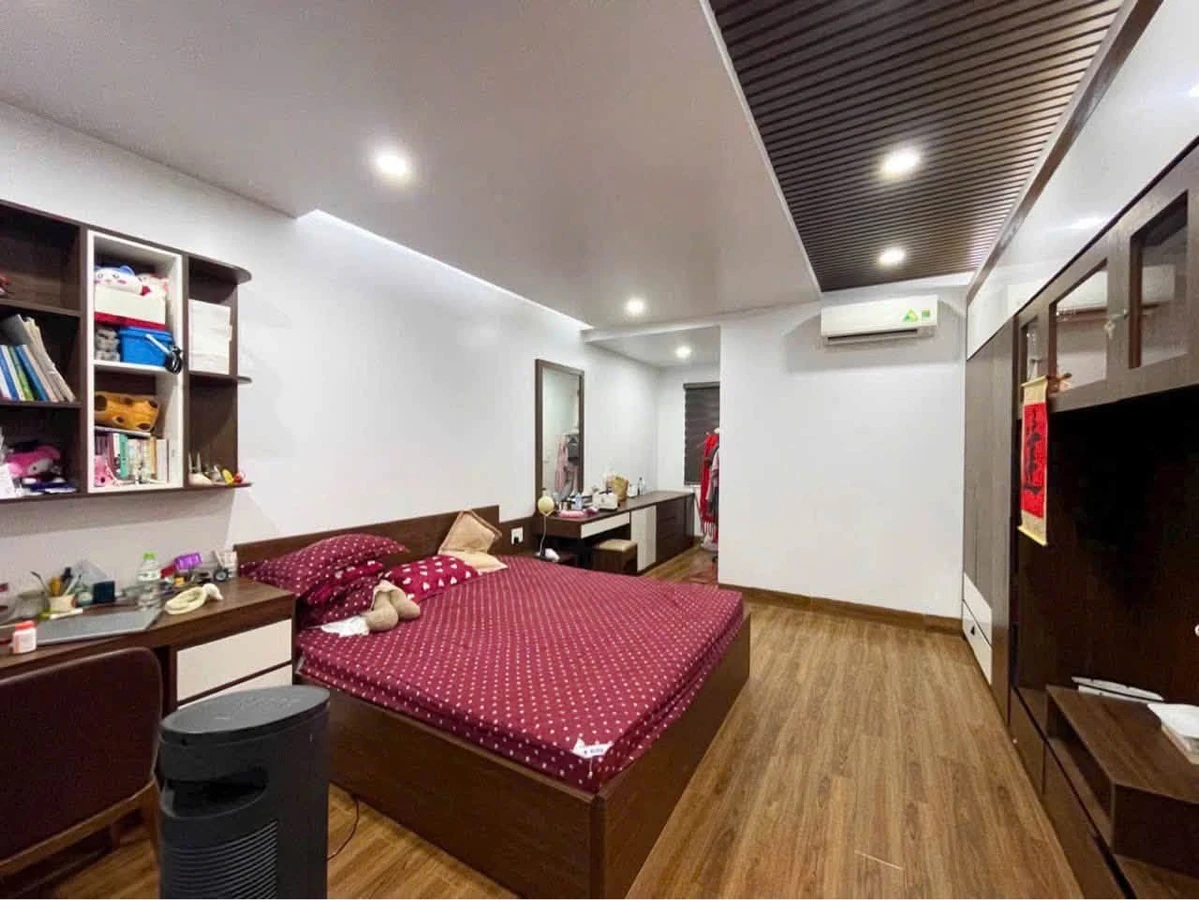 Bán nhà 3,5 tầng 141m² mặt tiền góc, gara ô tô - Ảnh thu nhỏ 4