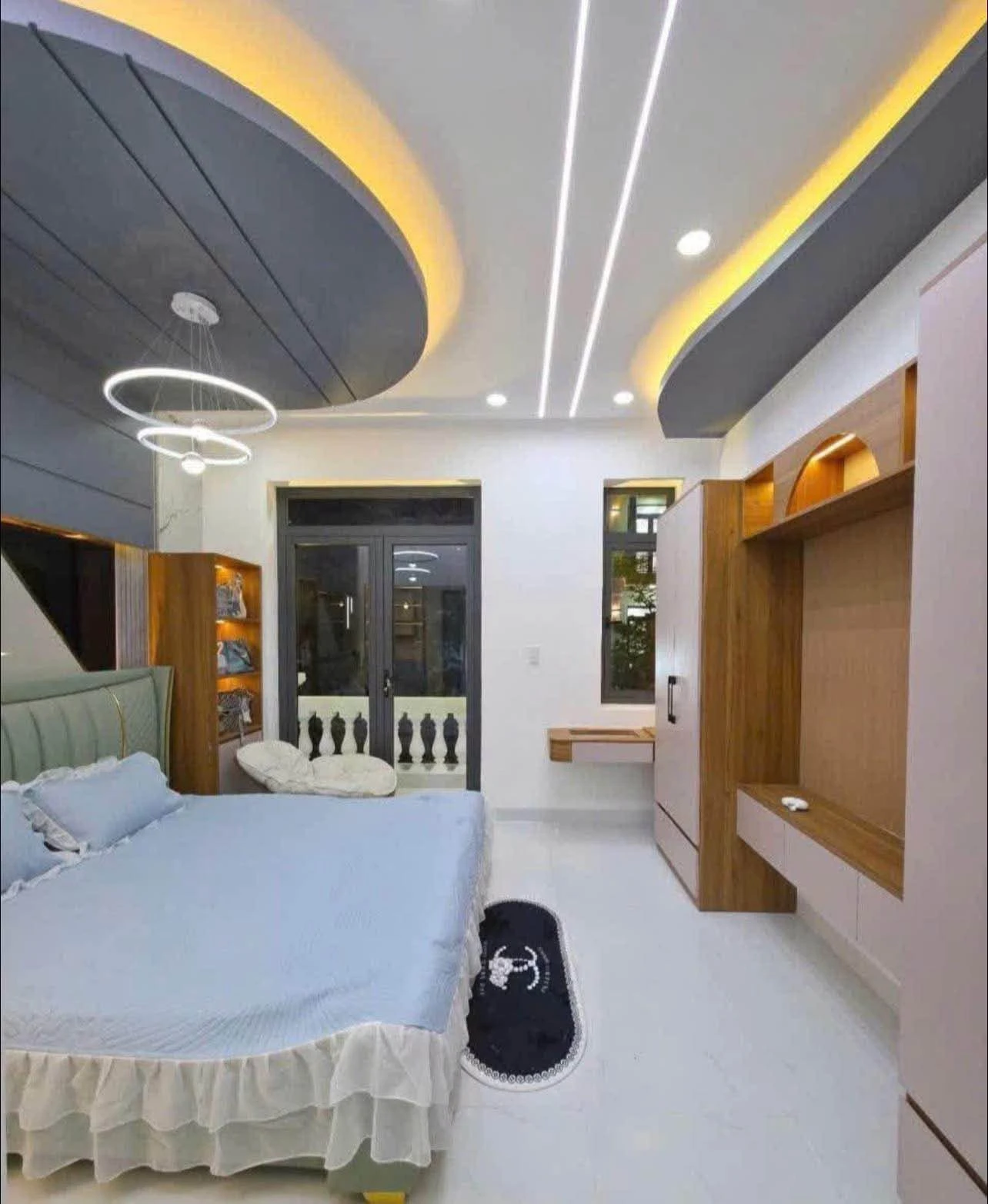 Bán nhà 4PN 60m² Phường Dĩ An, gần Vincom 550, 5 tỷ 4 - Ảnh 1