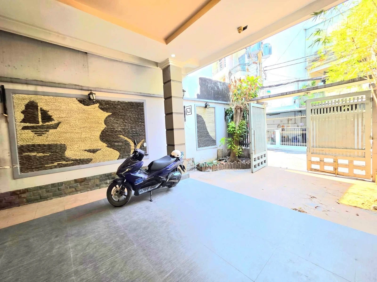 Bán nhà hẻm xe hơi 135m2, 3 tầng 5PN, Tân Bình, giá 20,1 tỷ - Ảnh thu nhỏ 3