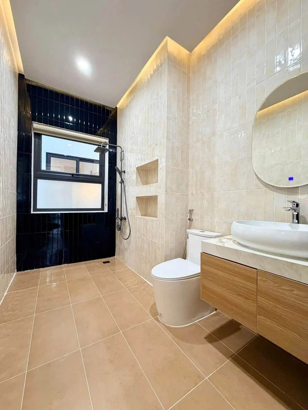 Bán nhà mặt tiền đường Xuân Diệu 1 trệt 2 lầu, 4PN, giá 8,39 tỷ, Phường Tân Lợi