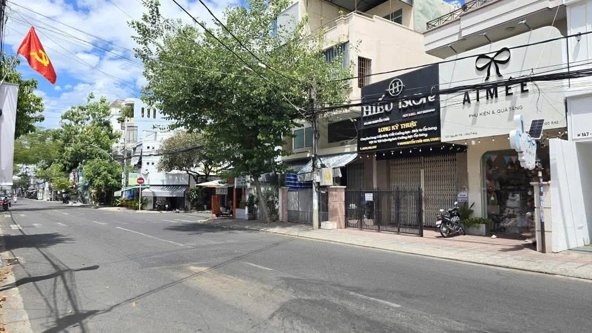 Bán nhà mặt tiền Nguyễn Trãi Nha Trang 4PN 392m² 32,6 tỷ - Ảnh thu nhỏ 2
