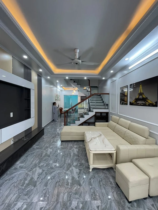 Bán nhà 3 tầng 53m2 gần cầu Kiến An, giá hơn 2 tỷ, Hải Phòng
