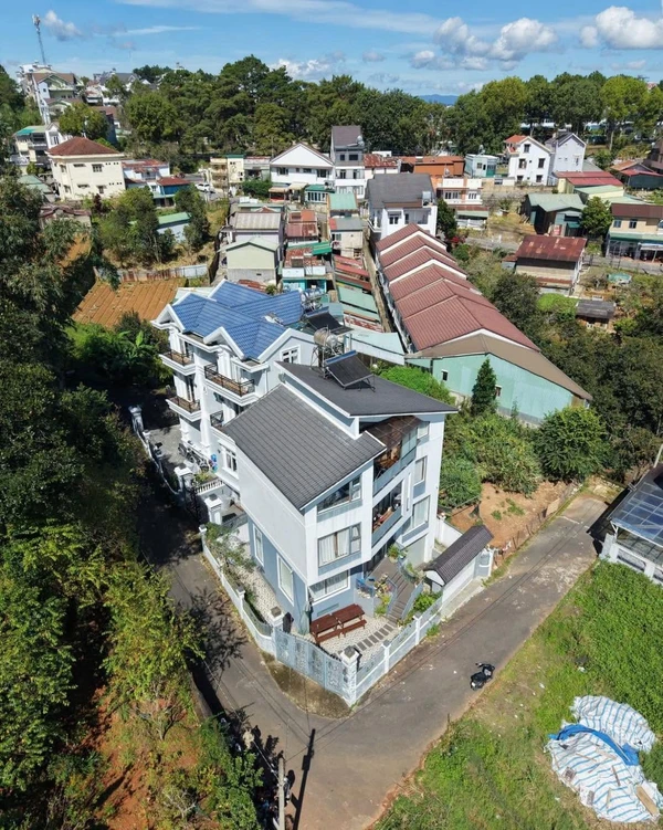 Bán villa 200m² 5PN 2 mặt tiền Đà Lạt