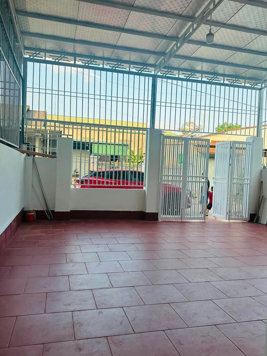 Bán nhà full nội thất mặt tiền D Ea Tu 104.6m² - 2.39 tỷ - Ảnh 1