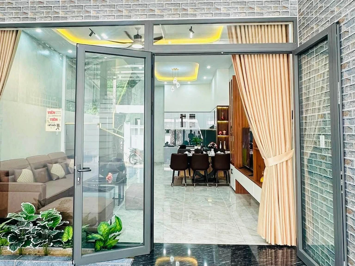 Bán nhà 2 tầng 120m² đường Quang Trung Quảng Ngãi - Ảnh thu nhỏ 2