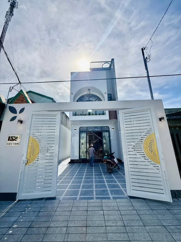 Bán nhà lầu hiện đại 3PN, 70m² Tây Ninh, 2.98 tỷ