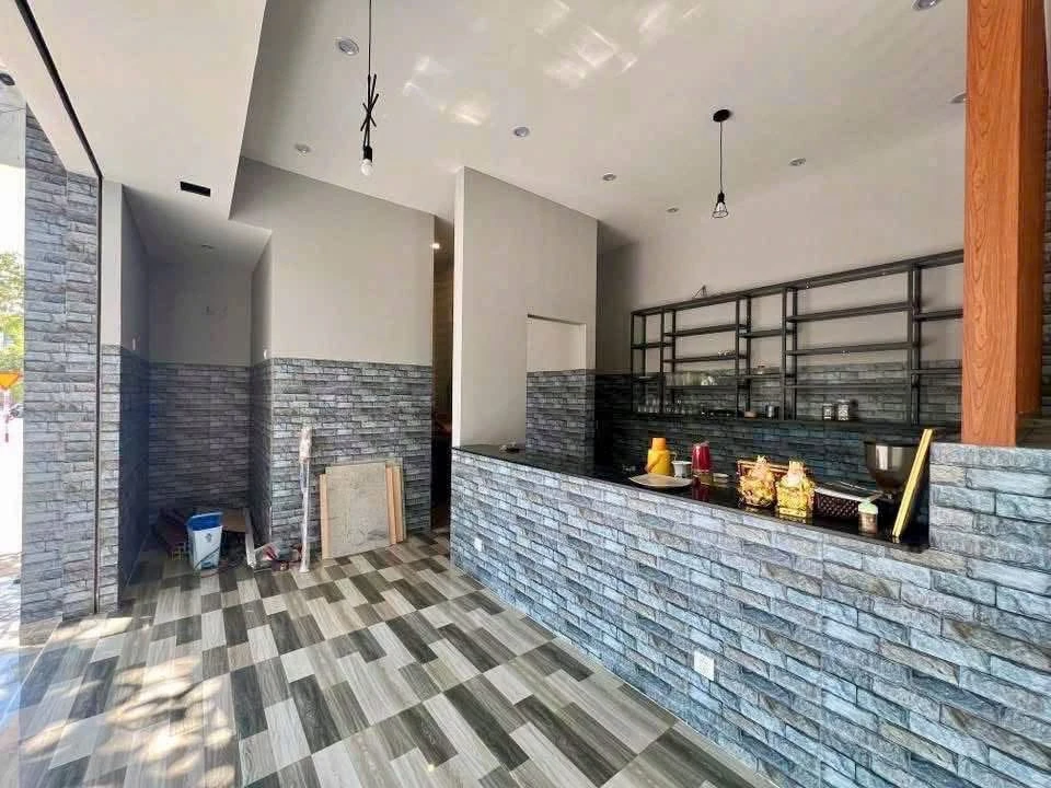Bán nhà lầu lô góc 97m2 mặt bằng kinh doanh Phan Thiết - Ảnh thu nhỏ 4