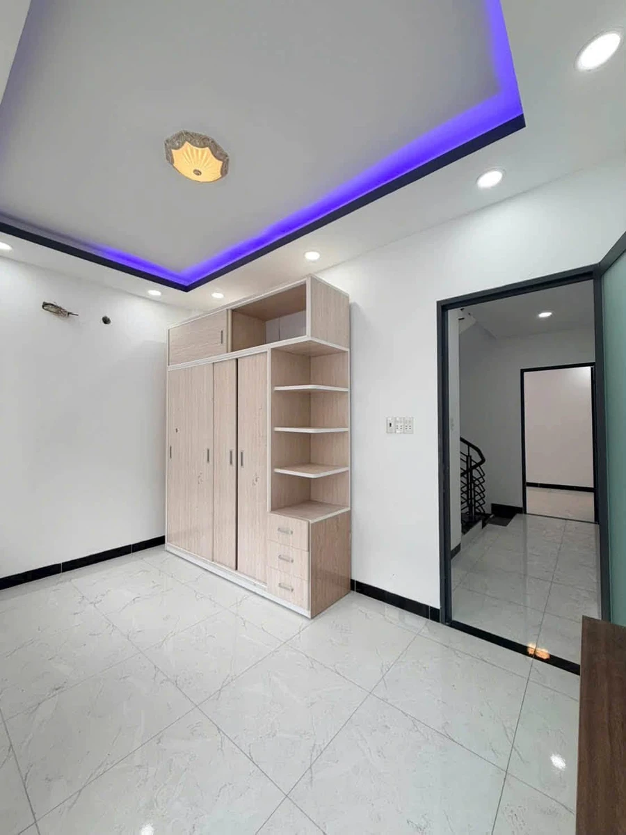 Bán nhà 3 tầng 50m² 4PN gần chợ Long Trường, Quận 9, giá 3,9 tỷ - Ảnh thu nhỏ 4