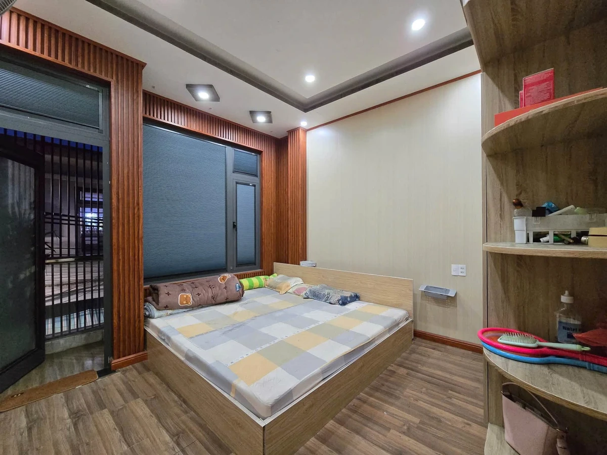 Bán nhà 3 tầng 1 tum 60m2, 4PN 4WC, kiệt ô tô 428 Tôn Đản, Đà Nẵng - Ảnh thu nhỏ 3
