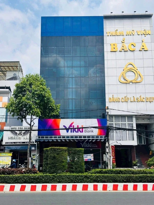 Cho thuê toà nhà 650m2 mặt tiền Mậu Thân, Cần Thơ, 140 triệu/tháng
