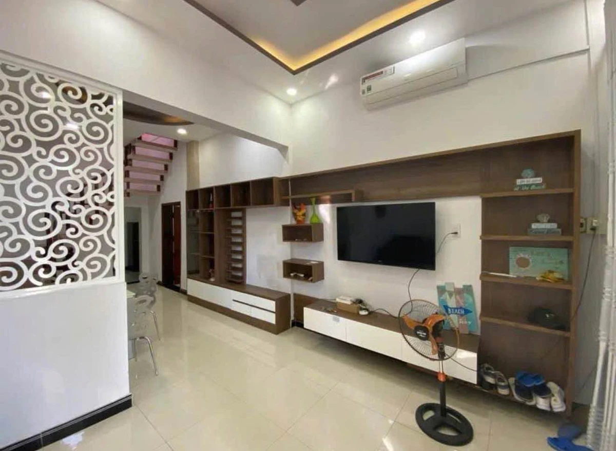 Bán nhà 2 tầng mặt tiền Trần Phú Nha Trang 68m² - Ảnh thu nhỏ 4