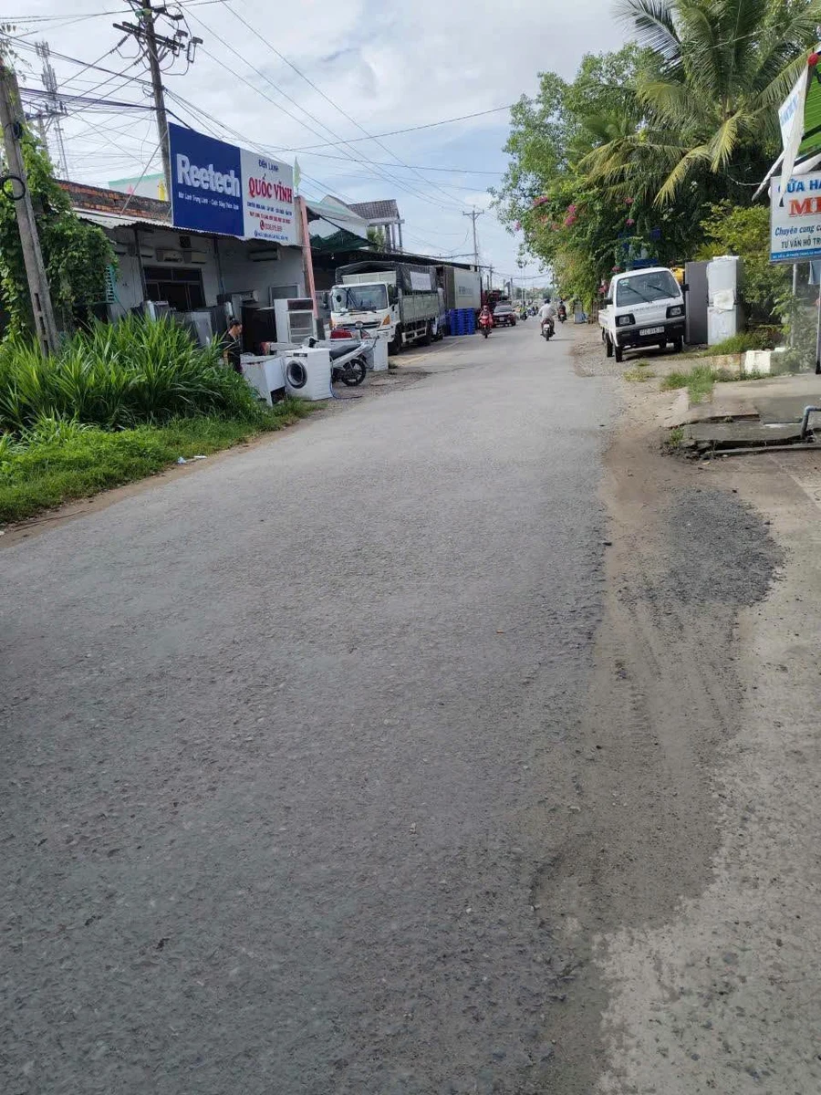 Bán nhà kho 457m² mặt tiền Lộ Nhựa HL32 Bến Tre - Ảnh 1