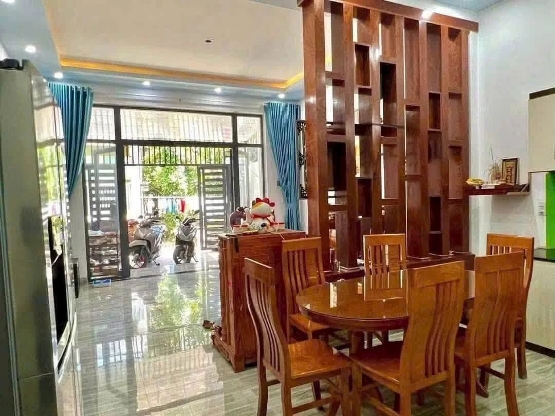Bán nhà 2 PN Phú Mỹ Thủ Dầu Một 100m² 2,25 tỷ - Ảnh thu nhỏ 3