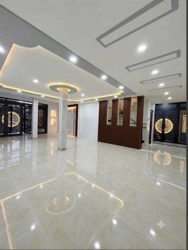 Bán nhà 5 tầng thang máy 116m2 hẻm 3.5m gần Hoa Cau, Phan Xích Long, Phú Nhuận 9x9m