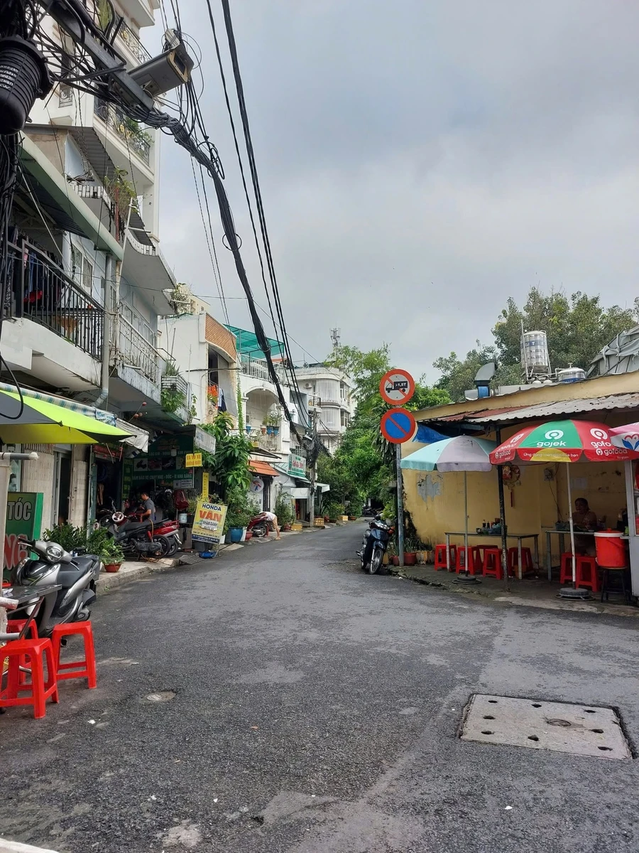 Bán nhà hẻm Nguyễn Ngọc Lộc Quận 10, 38m², 3 tầng, nhỉnh 5 tỷ - Ảnh thu nhỏ 2
