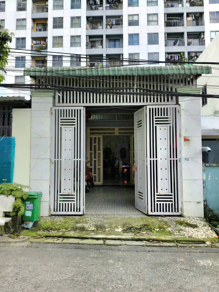 Bán nhà cấp 4 120.8m², 2 PN, 6.5 tỷ, gần Làng Đại Học Dĩ An - Ảnh 1