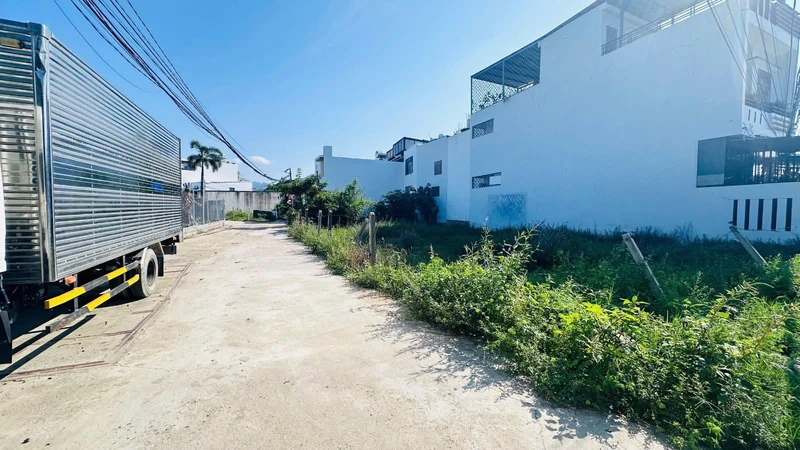 Bán lô góc 2 mặt tiền 318,3m² Vĩnh Thạnh Nha Trang 5,5 tỷ