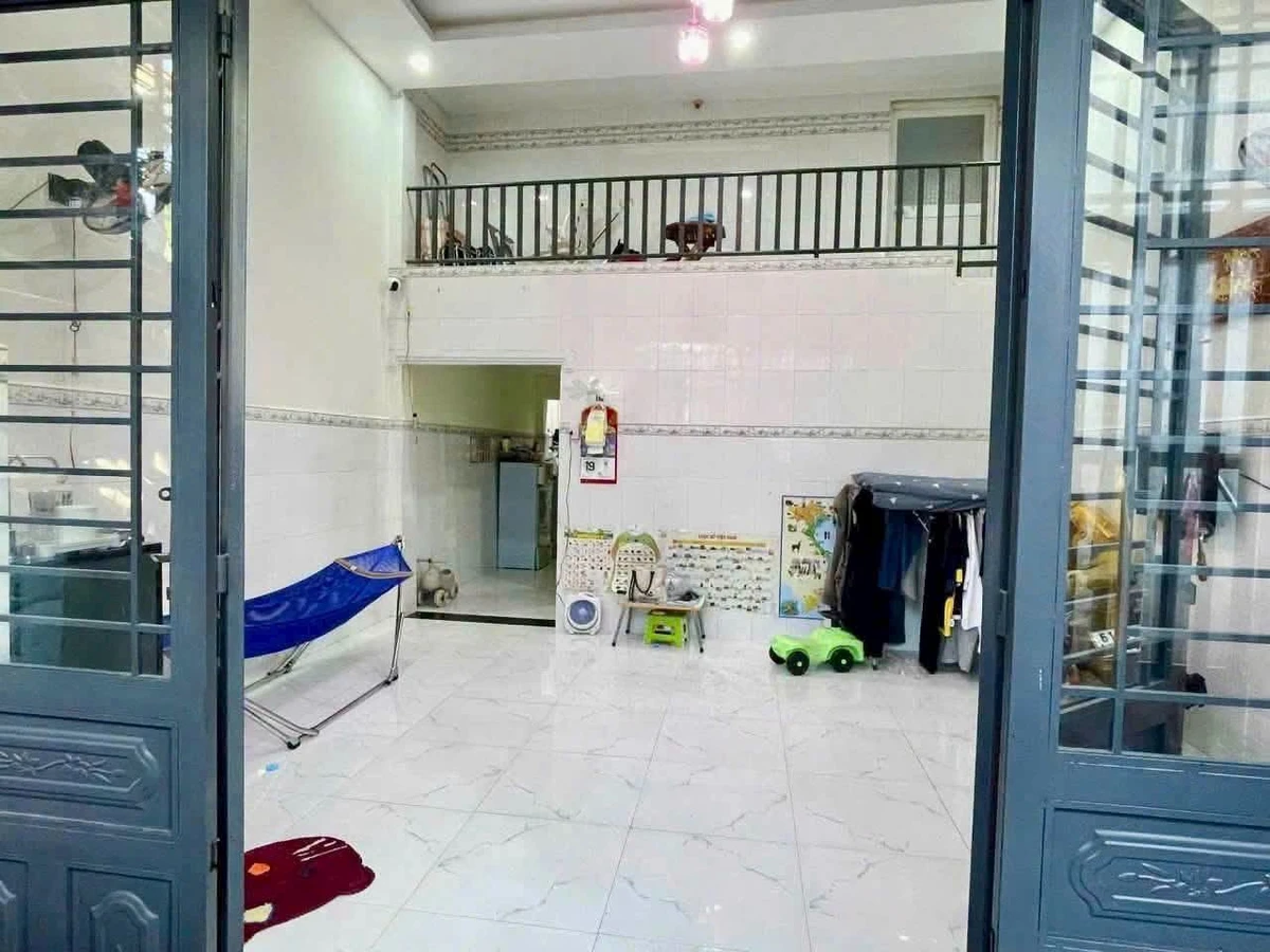Nhà bán trệt gác lửng 3 phòng ngủ 72m² giá 2,1 tỷ Bình Tân - Ảnh thu nhỏ 4
