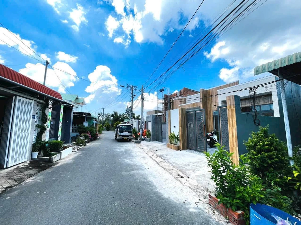 Bán nhà 80m² 2 PN Long Điền, 2,2 tỷ - Ảnh thu nhỏ 2