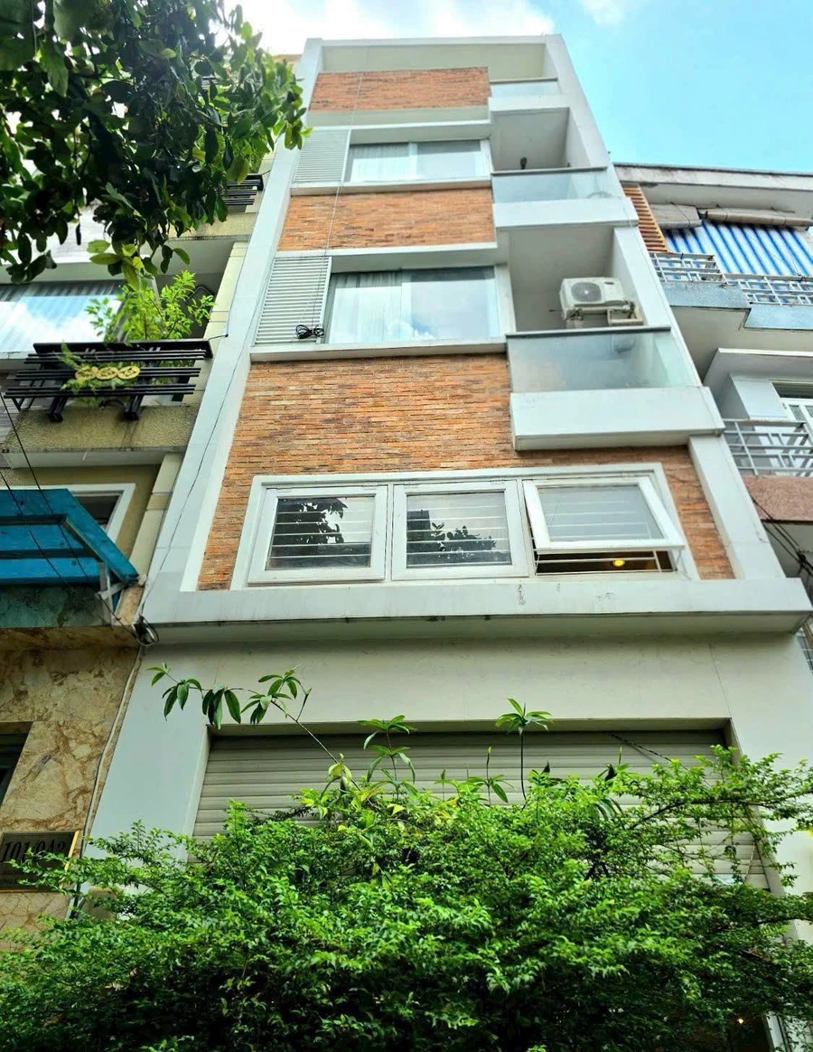 Bán nhà 6 phòng ngủ 55m2 góc Hoàng Hoa Thám, Bình Thạnh - Ảnh 1