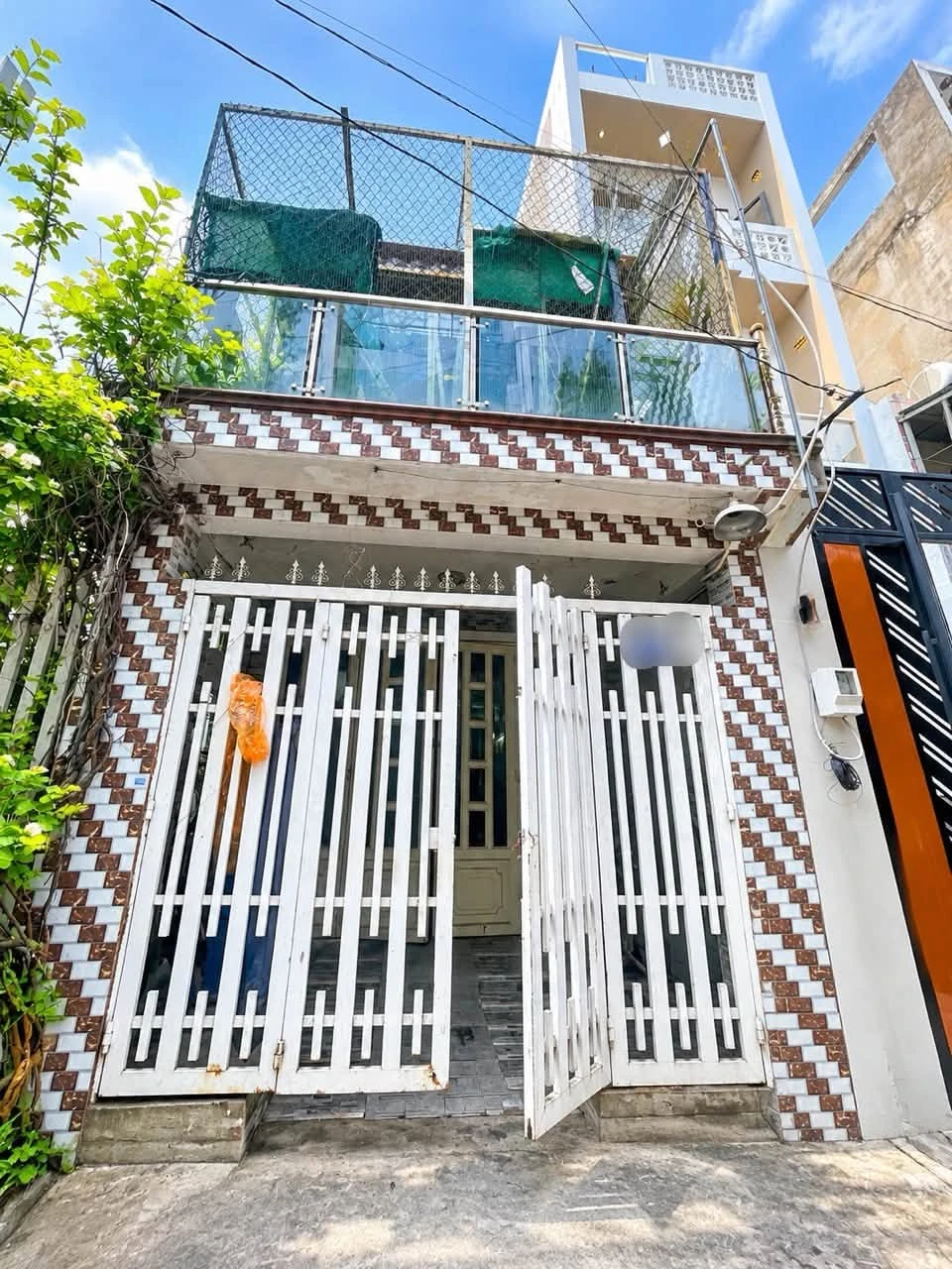 Bán nhà 2 tầng 4x16m sát chợ Hồ Học Lãm, Bình Tân giá 4,2 tỷ - Ảnh 1