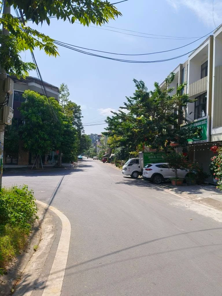 Bán nhà 3 tầng 100m² Ca Văn Thỉnh, Bình Tân, 4 tỷ - Ảnh thu nhỏ 2